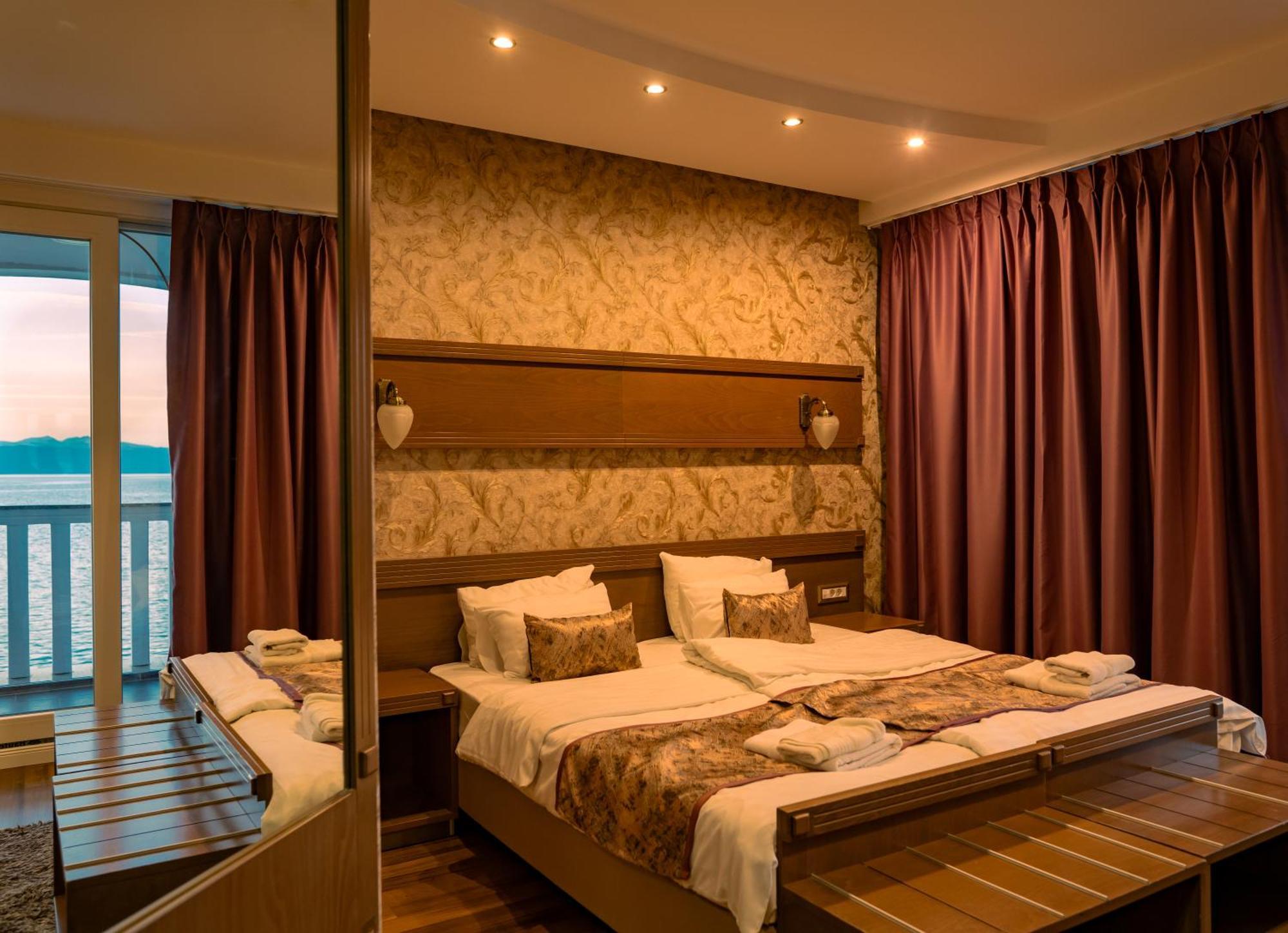 Palace Hotel 4*